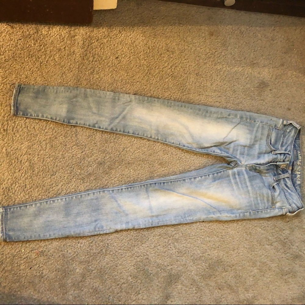 Light wash American Eagle jeans